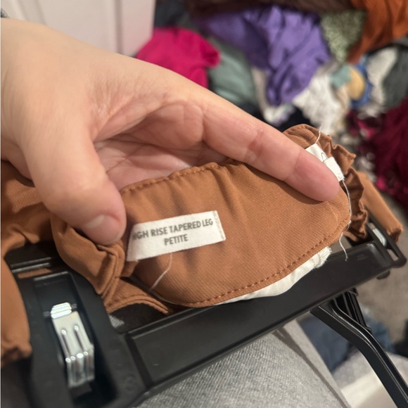 LOFT High Rise Tapered Leg Pants- XSP - Picture 4 of 4